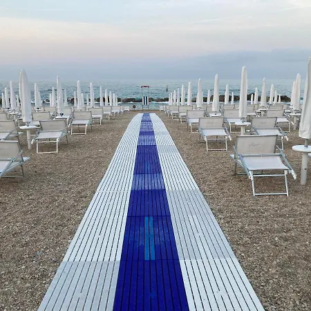 La Casa Blumare Apartment Porto Recanati Exterior photo